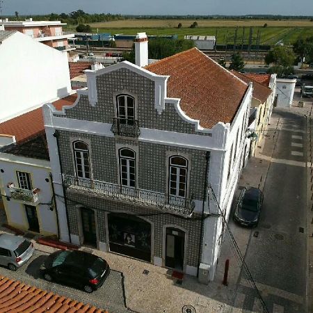 מלון אזמבוז'ה Casa Da Rainha מראה חיצוני תמונה