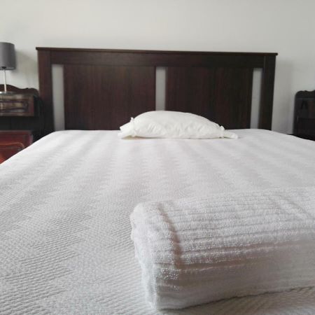 מלון אזמבוז'ה Casa Da Rainha מראה חיצוני תמונה