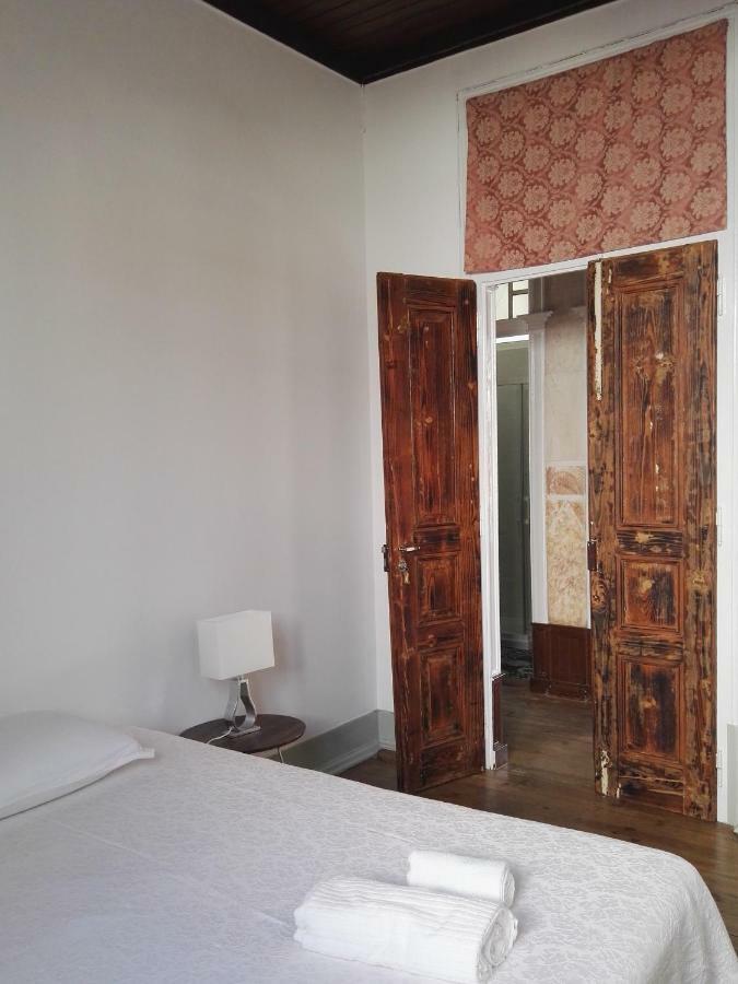 מלון אזמבוז'ה Casa Da Rainha מראה חיצוני תמונה